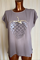Стильная футболка летняя женская цвет мокко, малина с красивым принтом
