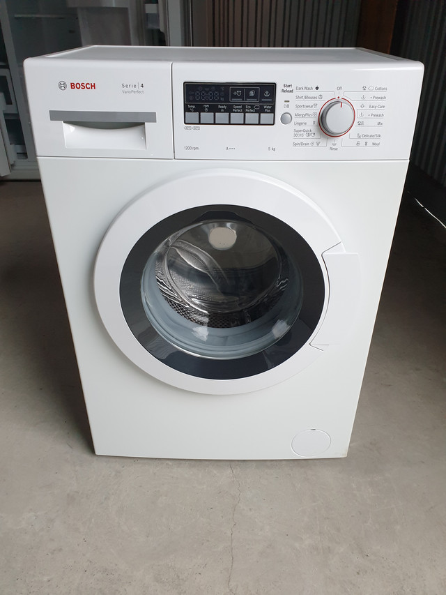 Вузька пральна машина BOSCH Maxx 5 / Made in Germany / WLX20461BY