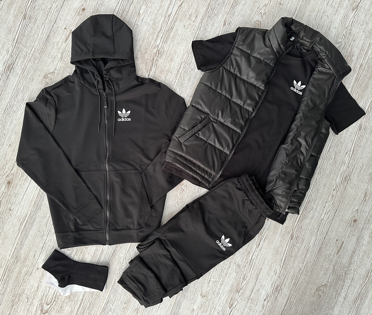 Набір Adidas 5 В 1 Спортивний костюм жилетка футболка шкарпетки комплект чоловічий весна осінь адідас чорний, фото 1