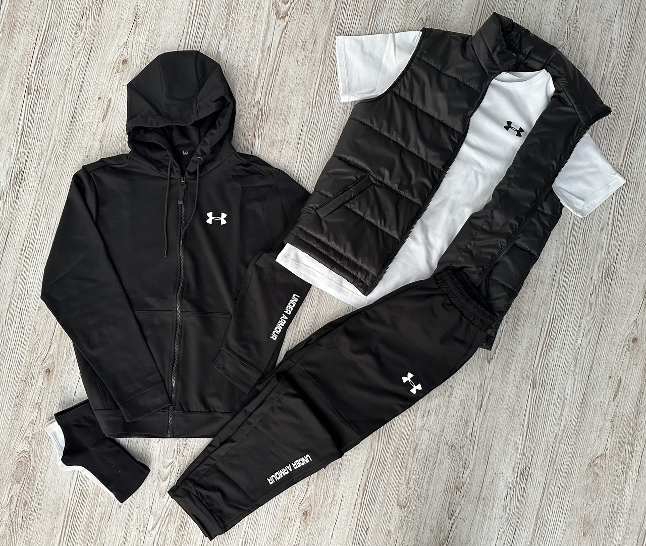Набір under armour 5 В 1 Спортивний костюм жилетка футболка шкарпетки комплект чоловічий весна осінь андер армур чорний, фото 1