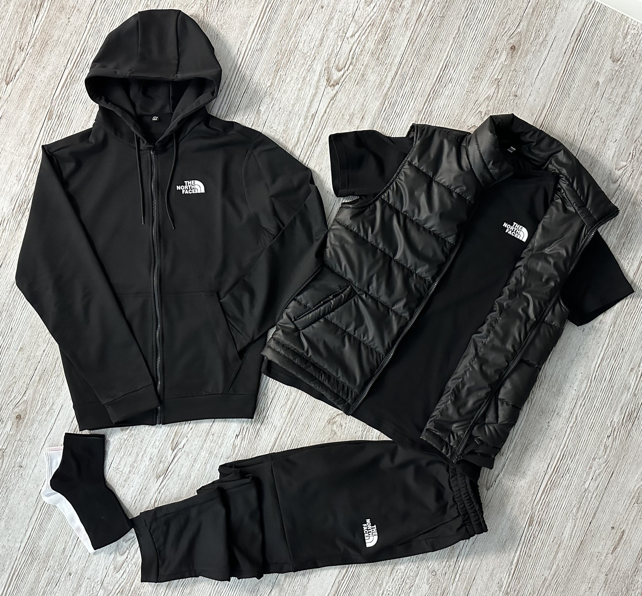 Набір The North Face 5 В 1 Спортивний костюм жилетка футболка шкарпетки комплект чоловічий весна осінь Тнф чорний, фото 1