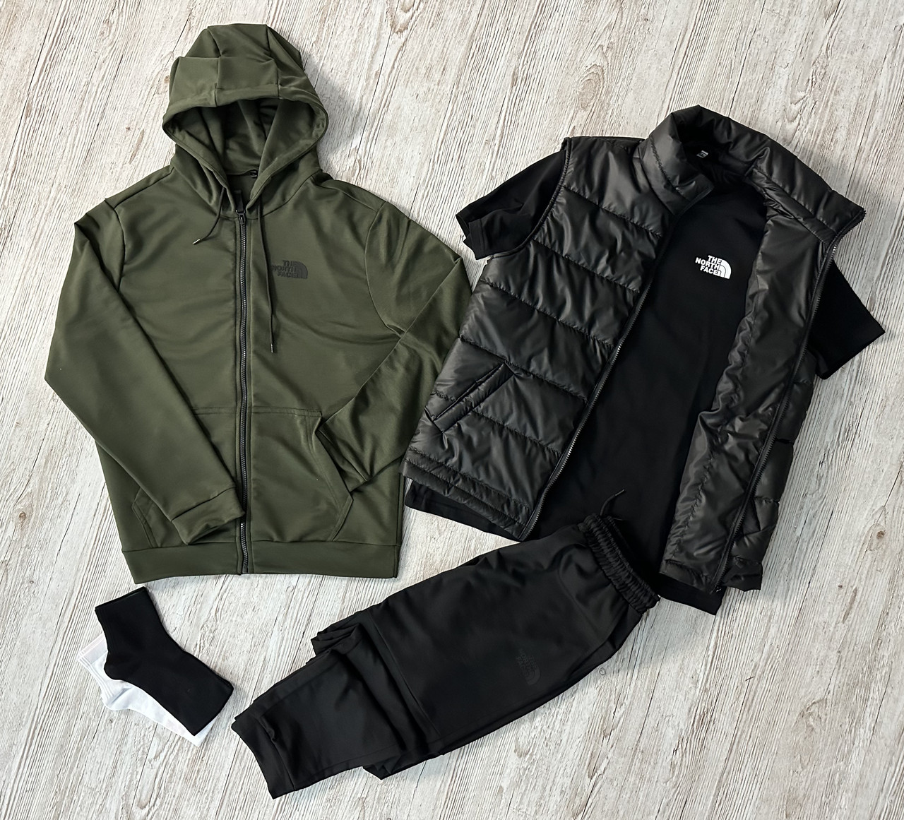 Набір The North Face 5 В 1 Спортивний костюм жилетка футболка шкарпетки комплект чоловічий весна осінь Тнф хакі, фото 1