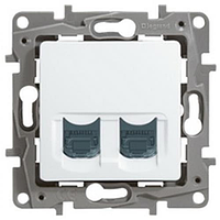 Розетка компьютерная 2-я RJ45 5-е категории UTP Etika 672255 белая