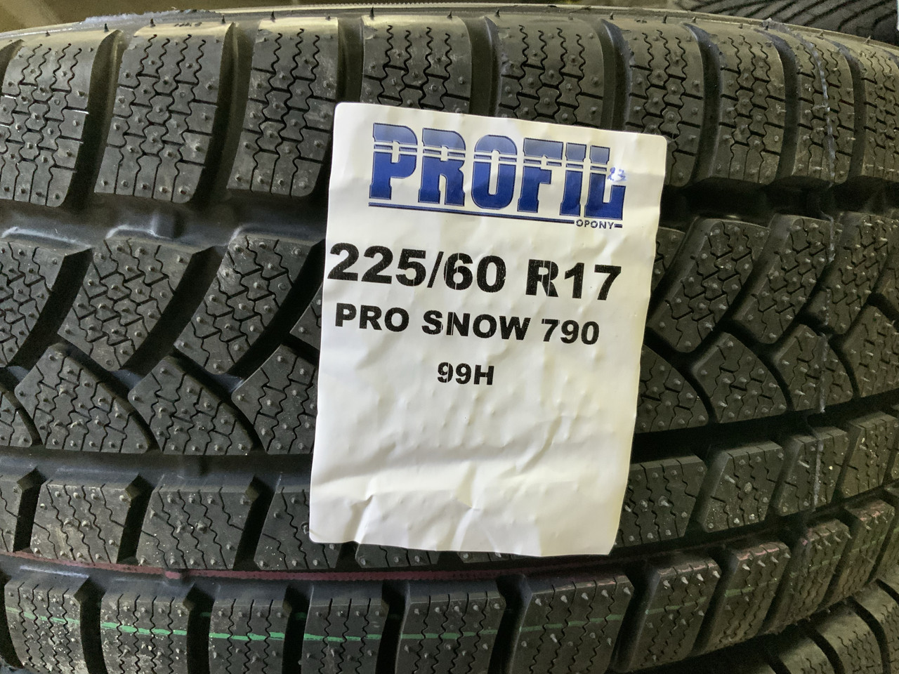 Шини 225/60 R17 (99H) PRO SNOW 790 зимові фірми PROFIL (НАВАРКА) відновлені