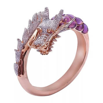 Красива каблучка у вигляді дракона вкрита рожевим золотом, перстень золотий дракон з сапфірами, розмір 19