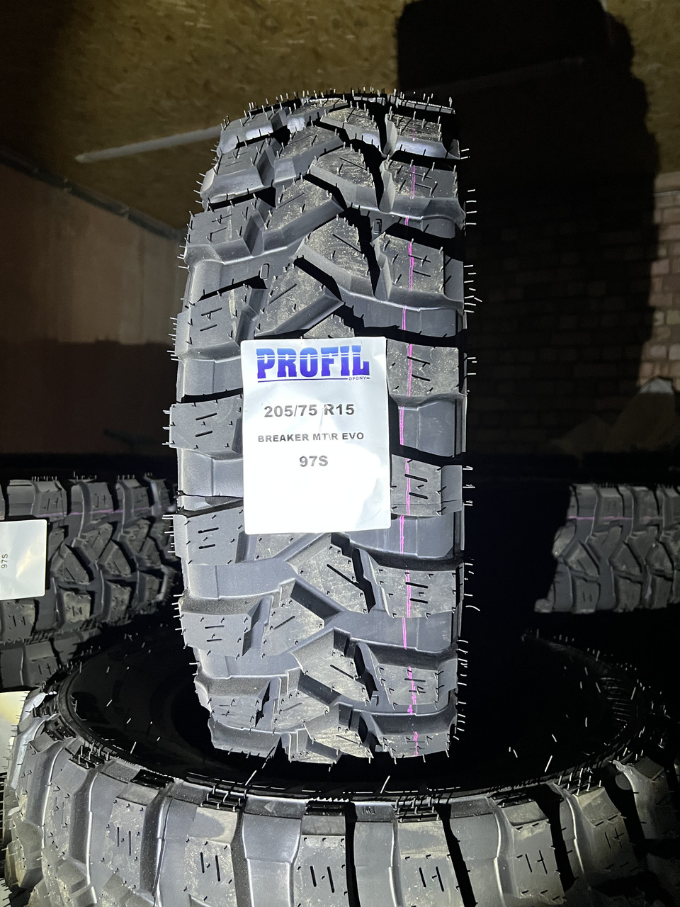 Шини 205/75 R15 (97S) BREAKER MT/R EVO PROFIL COLLINS (НАВАРКА )