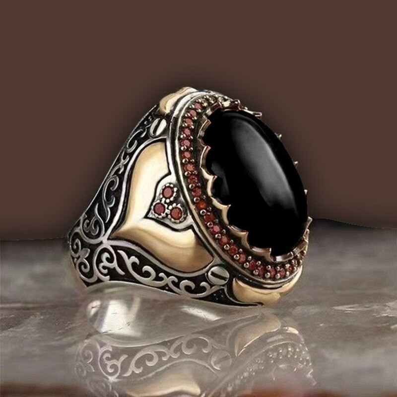 Унікальний чоловічий слов'янський перстень у вигляді великого шикарного чорного каменю зі срібла та золота, розмір 18.5