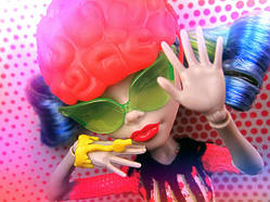 Лялька Гулія Єлпс «Монстри на роликах» Monster High Skultimate Roller Maze