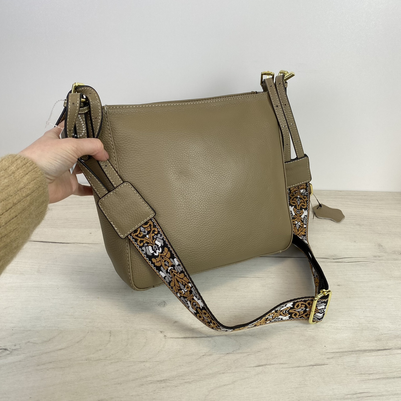 Шкіряна сумка шопер на блискавці з широким ремінцем на плече С101-КТ-4145 Бежева, фото 1