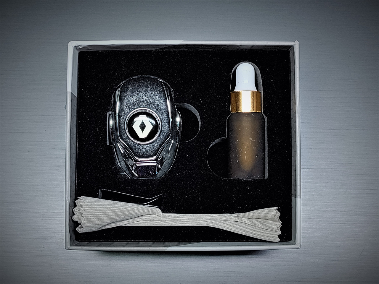 Ароматизатор в авто, автопарфюм Renault