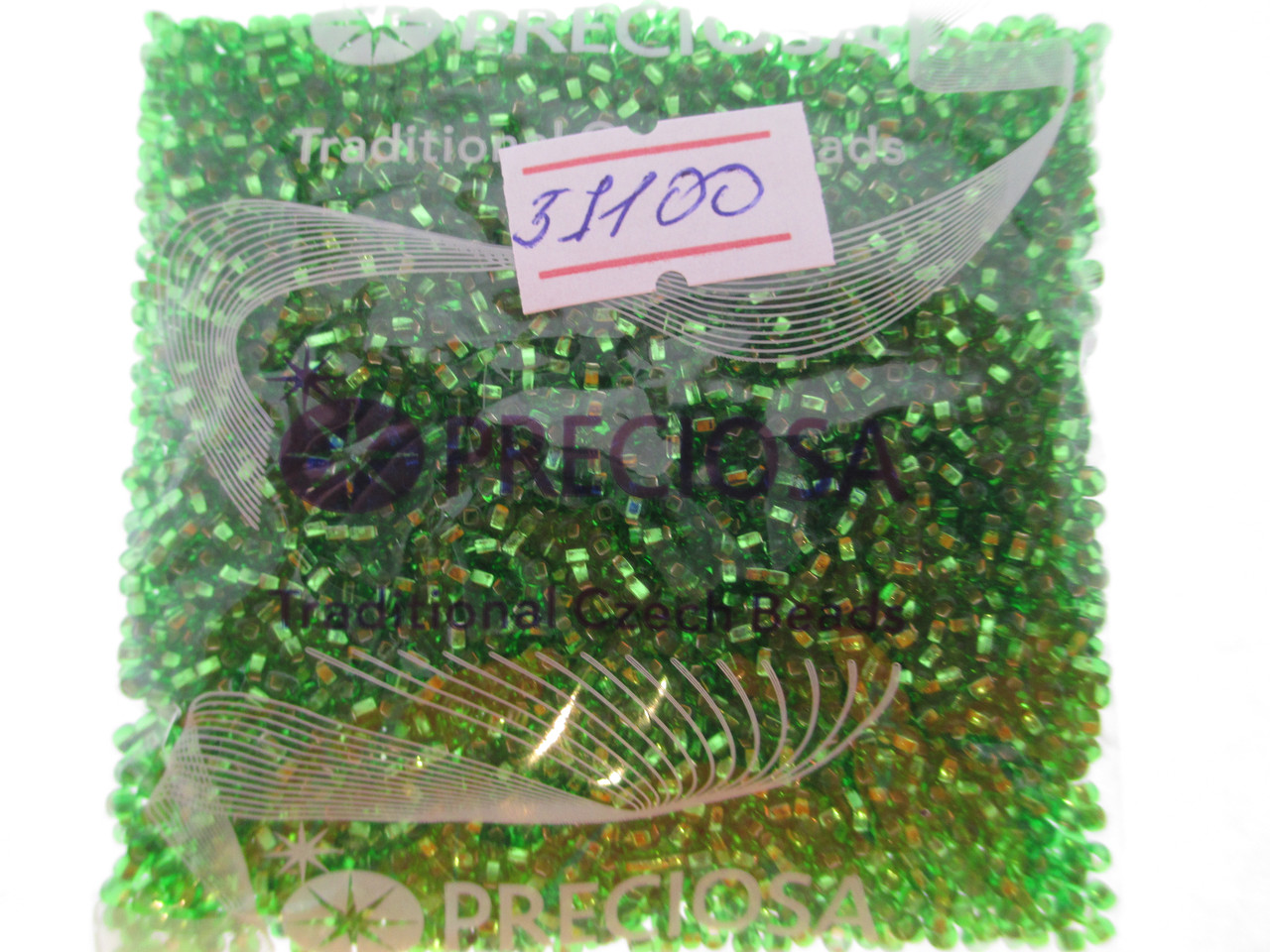 Бісер 10/0, колір — салатовий (з квадратним отвором), No57100 (пач.50 грамів)
