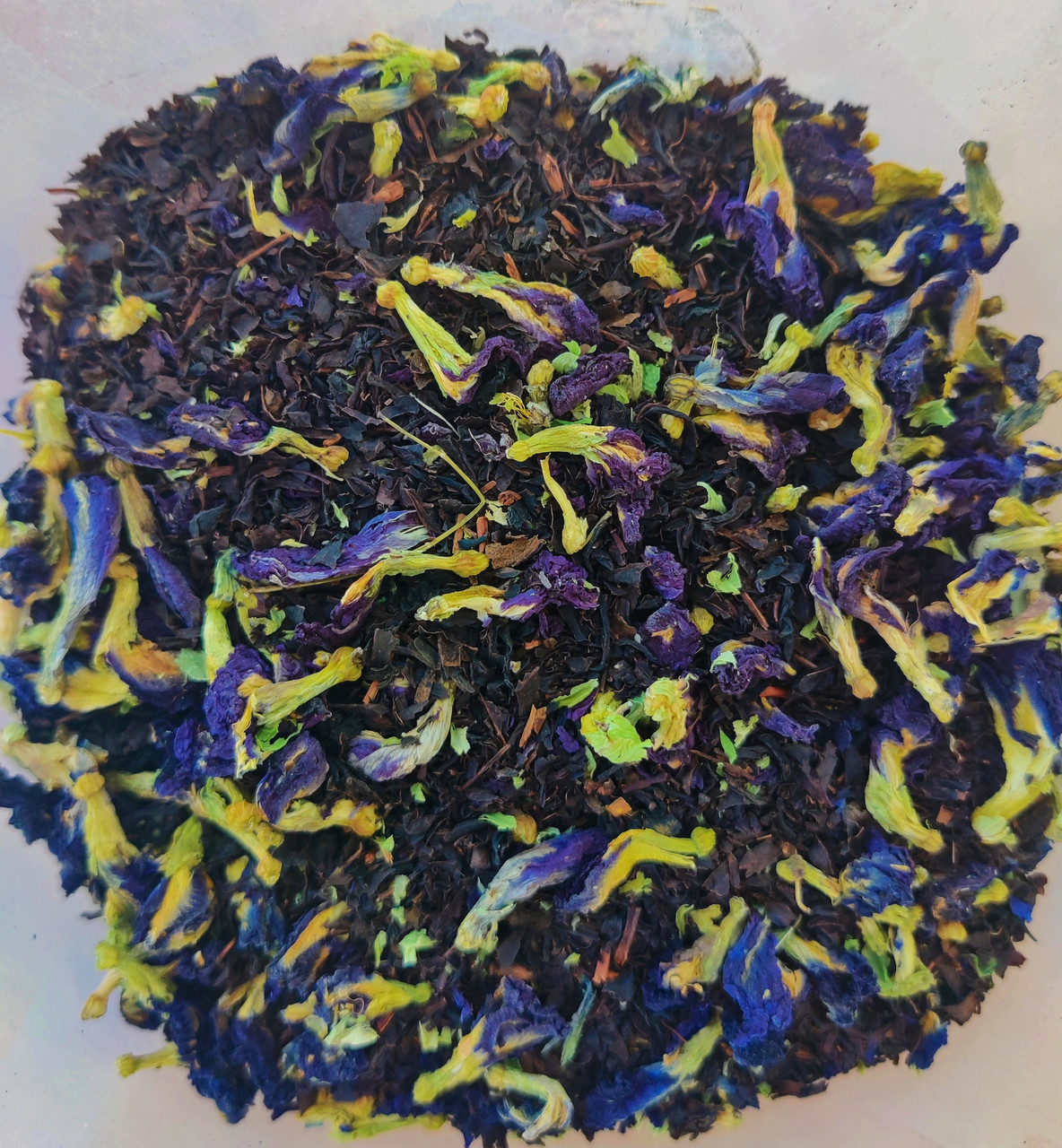 Чорний чай з квітами цілющої рослини Clitoria ternatea (Анчан) 150 г