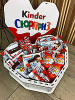 Подарочный бокс KINDER из сладостей SWEET_BOX_CV_