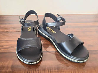 Босоніжки жіночі Ailinda з ремінцями на рівній підошві натуральна шкіра чорні