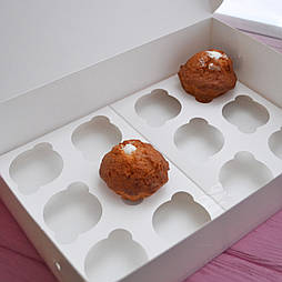 Коробка картонна на 12 капкейків  36х24,5х9 см (без вікна)