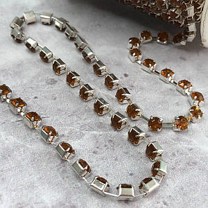 1м - Стразовий ланцюг SS 16 (4 мм) Коричневий кристал у сріблі