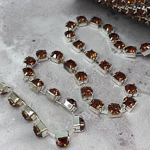 1м - Стразовий ланцюг SS 16 (4 мм) Медовий кристал у сріблі