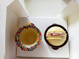 Набір " Веселковий " : 1 їстівна чашка — печиво + 1 шоколадна бомбочка ( Біла + біла )