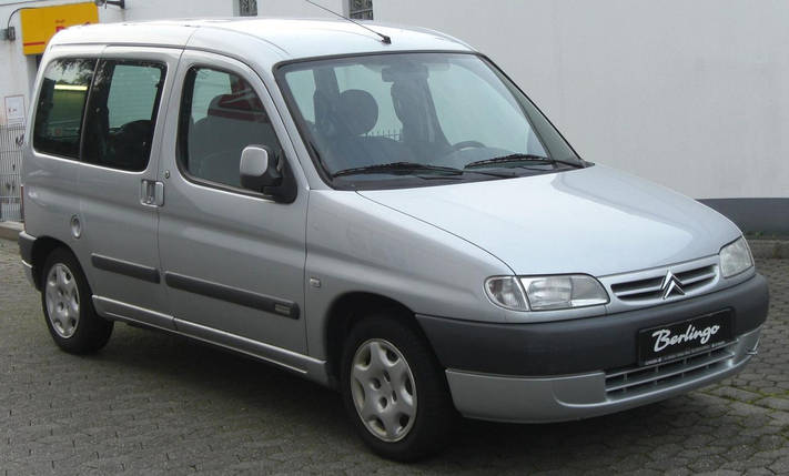 Радіатор охолодження Citroen Berlingo I від 1996 р. з двигунами 1.8-2.0, Радіатор на Citroen Berlingo I R20062, фото 4