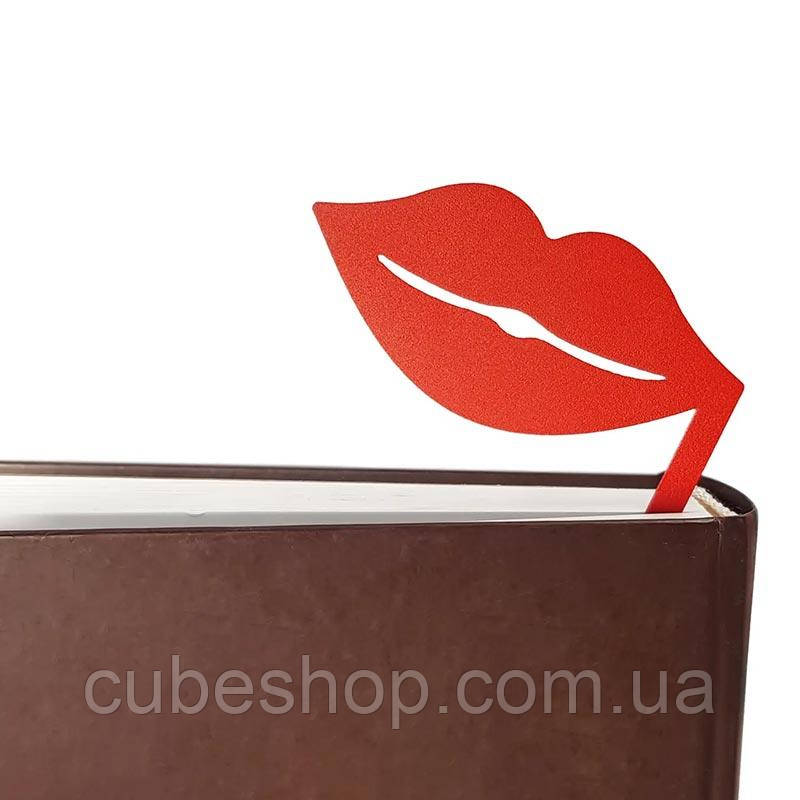 Закладка для книг "Червоні губи"