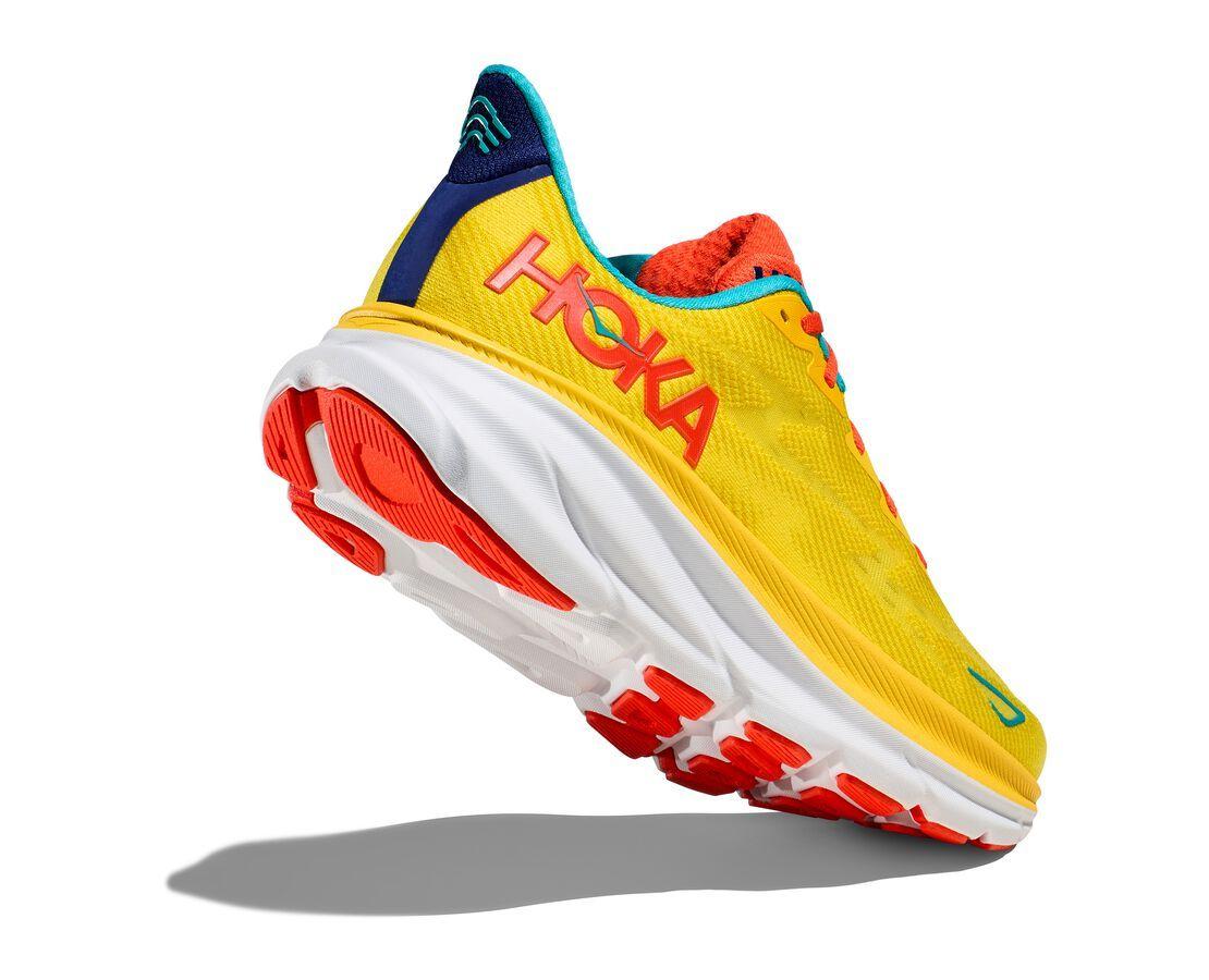 Кросівки для бігу Hoka One One Clifton 9 (1127895 PFMZ PASSION FRUIT/MAIZE)