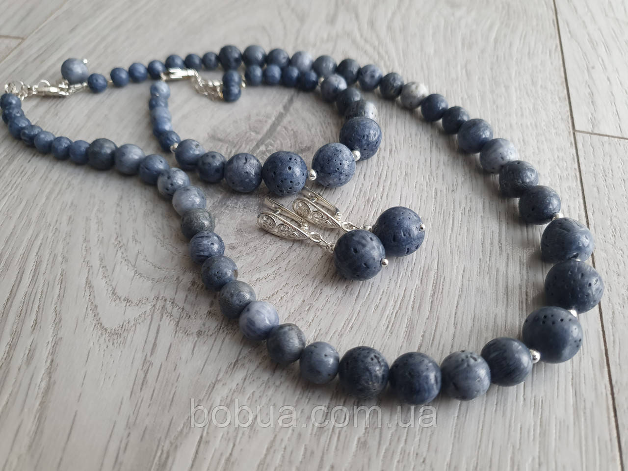 Комплект   ⁇ Блакитний корал у серебрі: намисто, сережки та браслет