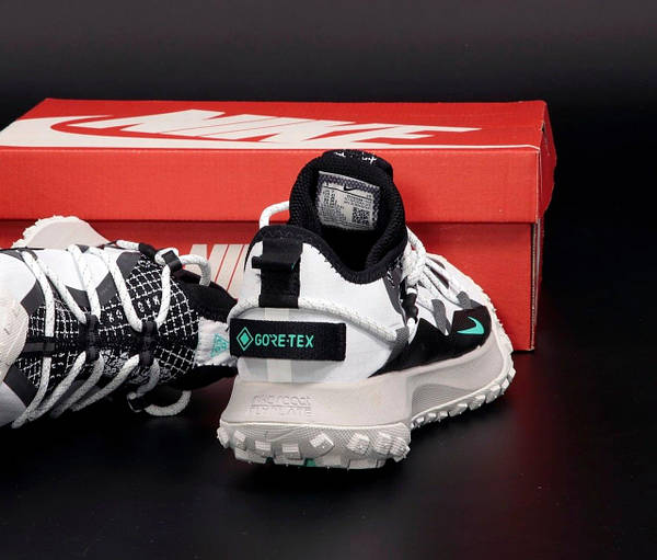 Nike ACG Mountain Fly Low Gore Tex White Black Grey DO9334 100 High Top Store 975215029