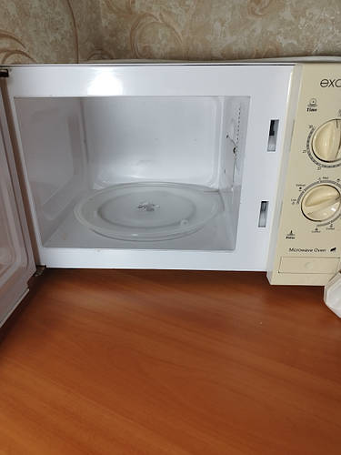 Купить МИКРОВОЛНОВКА Б/У, цена 1800 грн — Prom.ua (ID#1792082041)