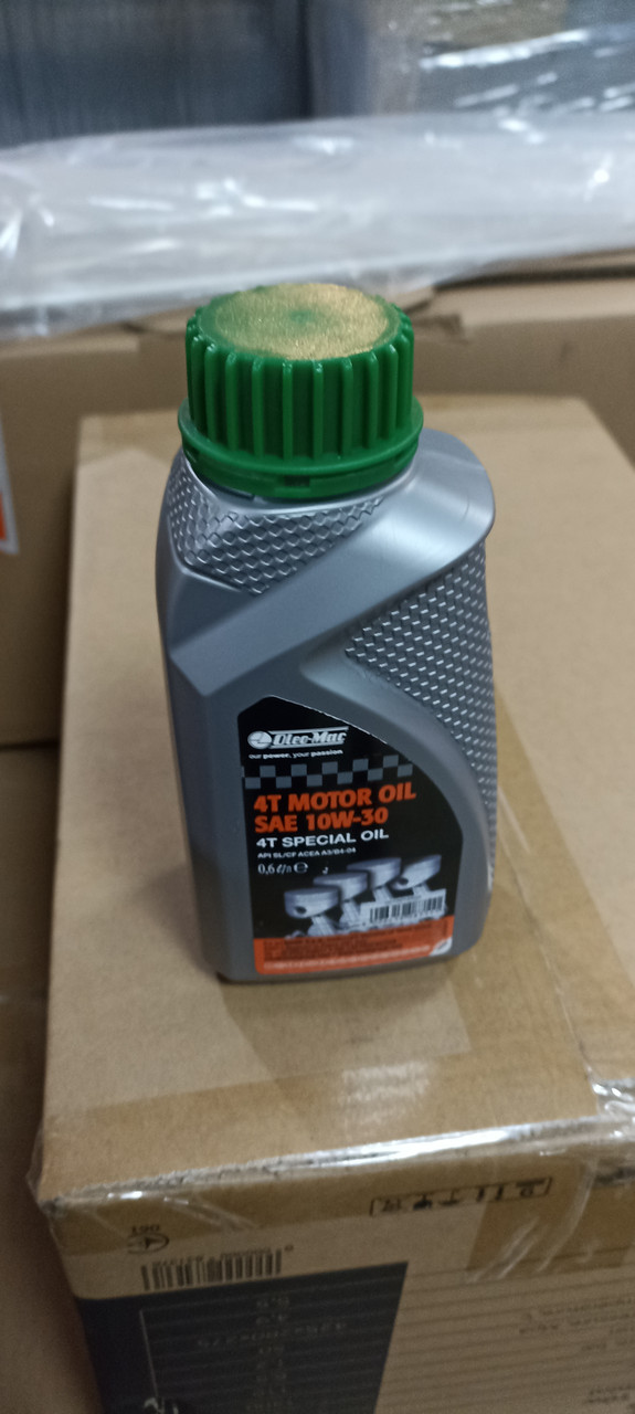 Олива 4 такт. Oleo-Mac 4T SAE 10W-30 0.6 л