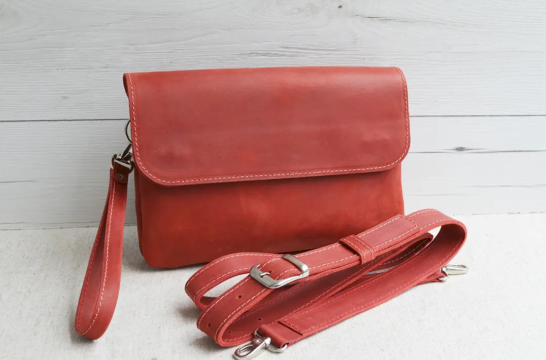 Жіноча шкіряна маленька сумка клатч крос-боді через плече з натуральної шкіри червона, фото 1