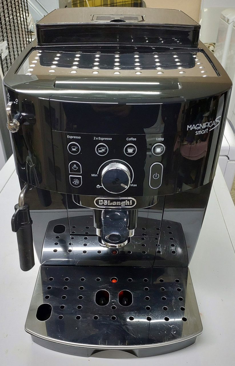 Кавоварка De'Longhi Magnifica S Smart ECAM 230.13.B