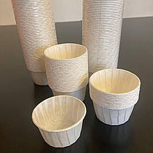 Паперова одноразова тарталетка з посиленим бортом білого кольору 50х40