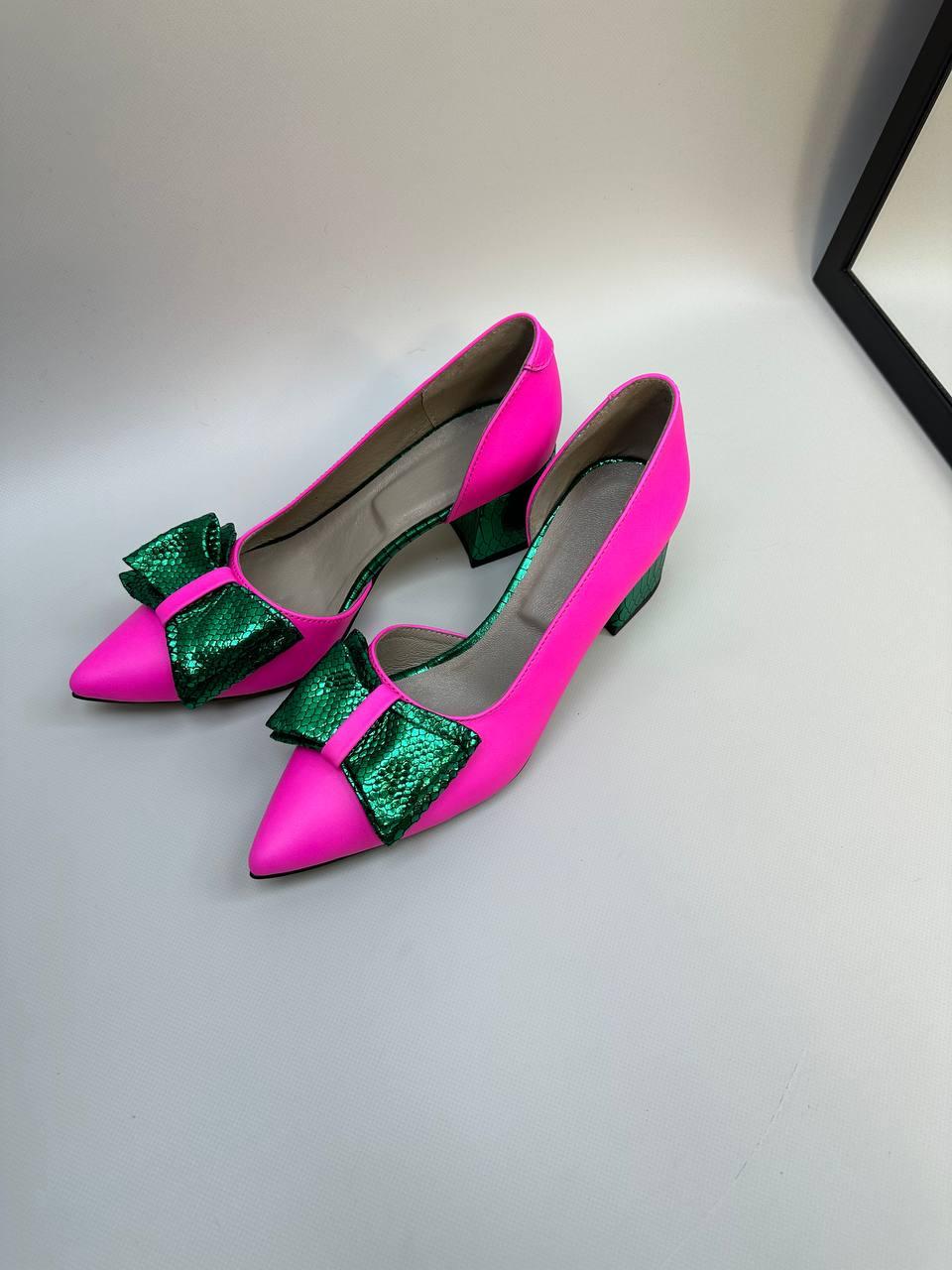 Стильные женские туфли кожаные на каблуке розовые, фуксия. Туфли натуральные для женщин яркие розовые, зеленые - фото 1 - id-p1792905137