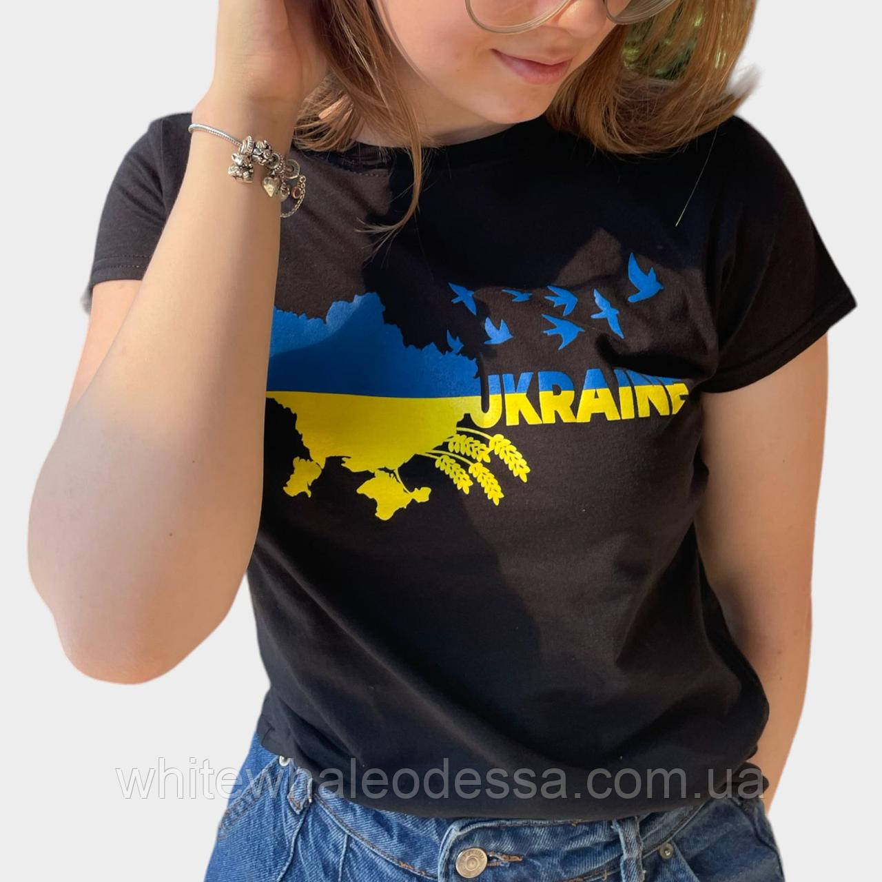 Патріотична футболка "UKRAINE" чорна