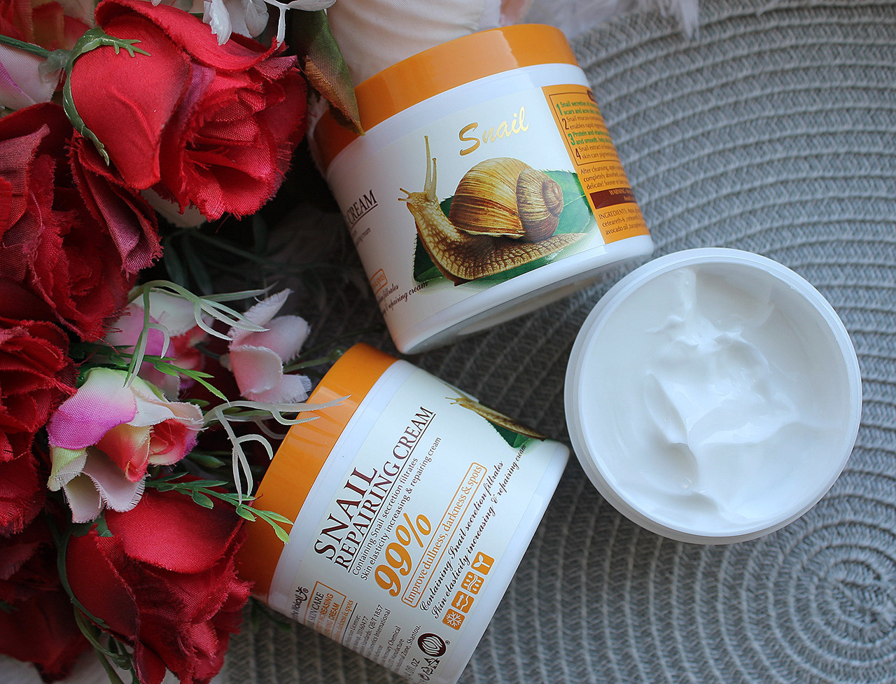 Омолоджуючий крем для обличчя WOKALI Snail Repairing Cream 115 г