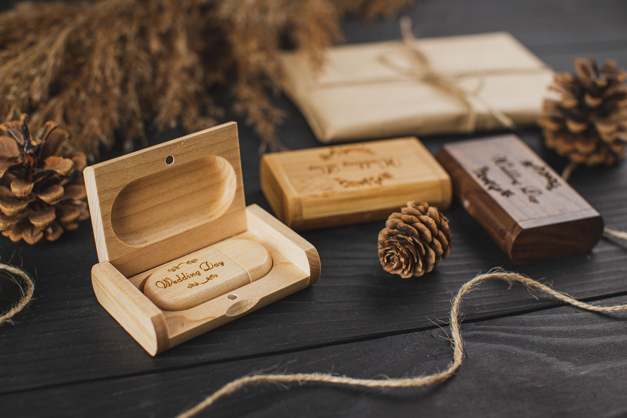 Дерев'яна коробочка Gifter