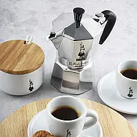 Оригинальная Bialetti 3-Espresso Cup Moka Express | Кофеварка для приготовления эспрессо кофе (3 чашки, 200 мл