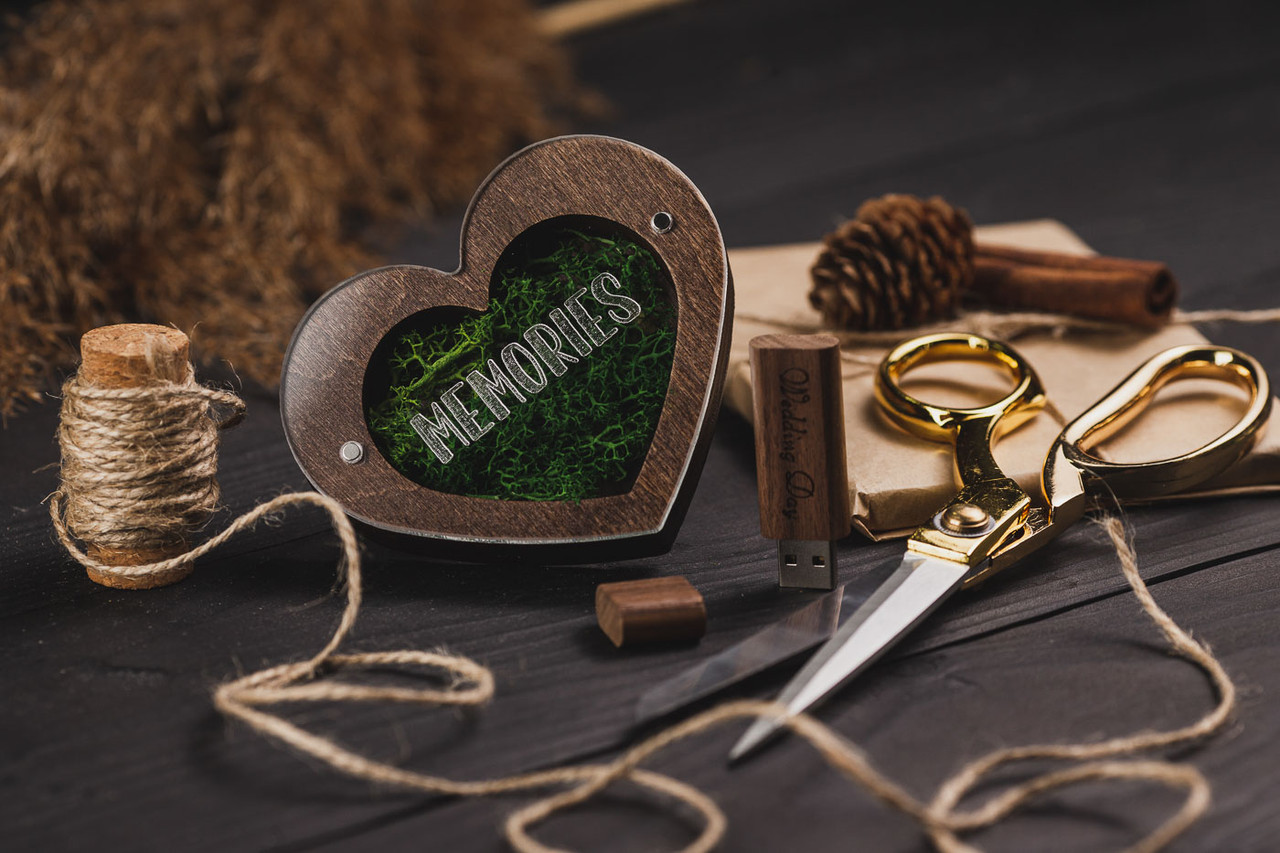 Дерев'яна коробочка Love Eco Glass