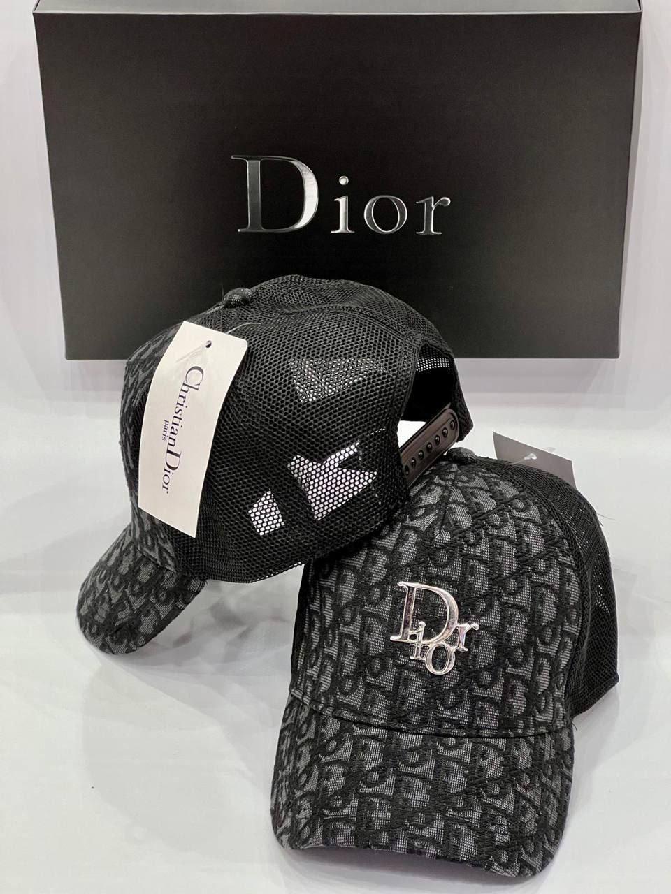 Кепка DIOR — Купить Недорого на Bigl.ua (1793377208)