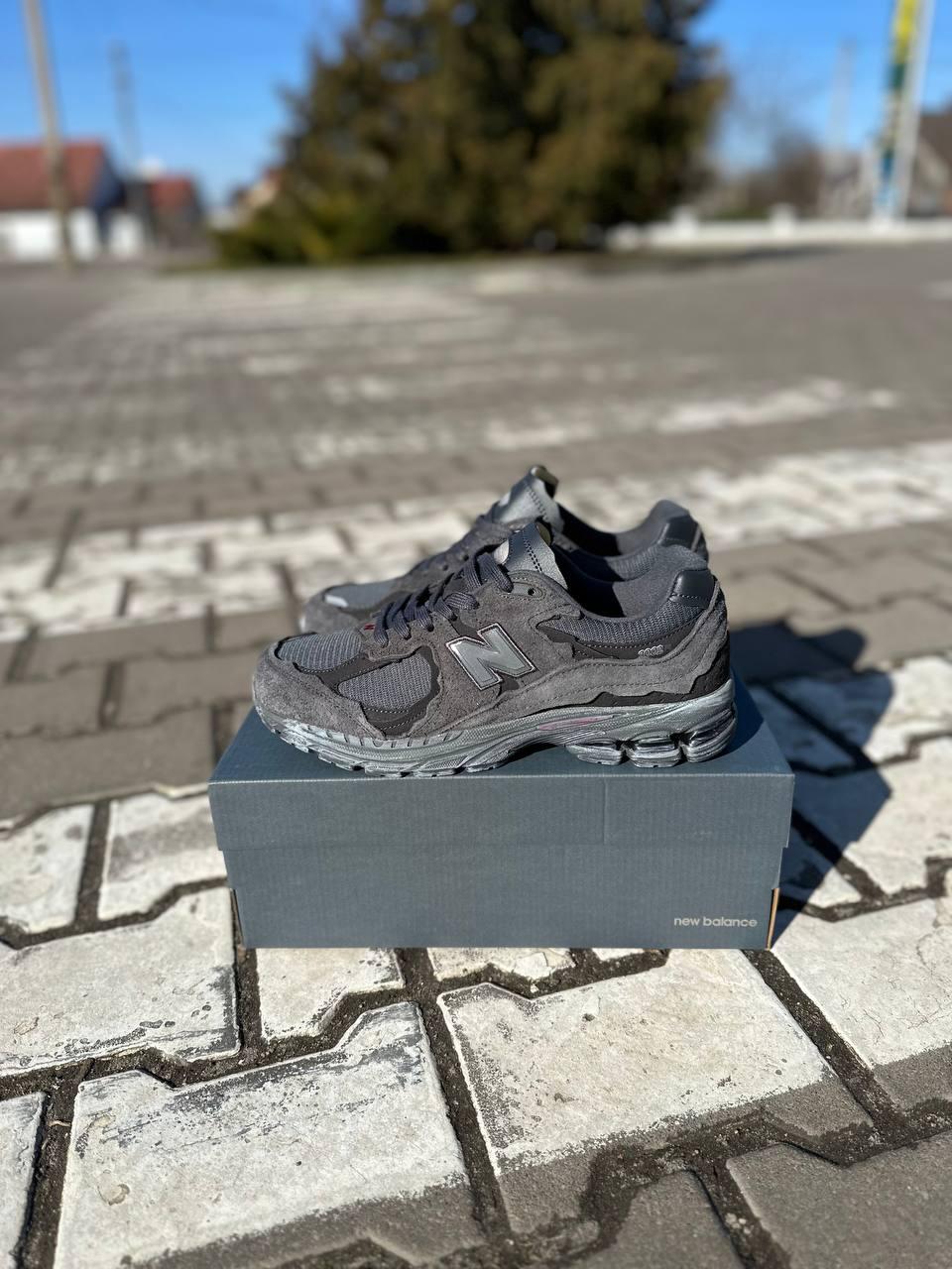 Чоловічі кросівки New Balance 2002R Black (чорні) стильні демі кроси KVDart0336 top, фото 1