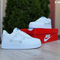 Мужские кроссовки Nike Air Force 1 LX (белые) низкие весенние молодёжные кеды на танкетке О10873 42 cross