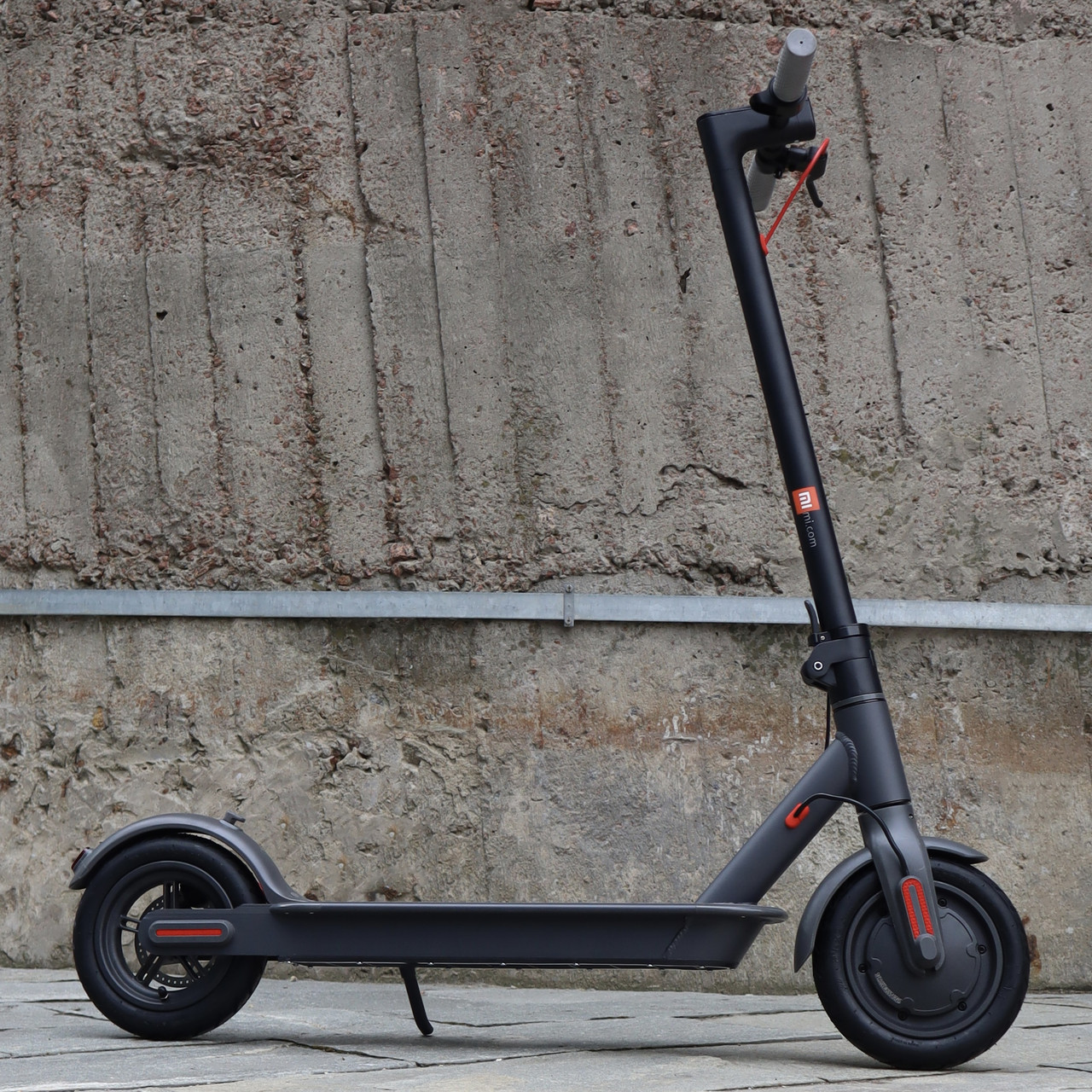 Електросамокат E-scooter M365 Pro 10Ah чорний (модель 2023 року), фото 1