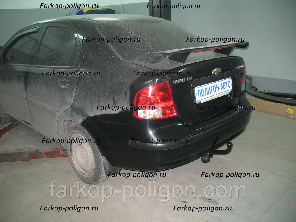 Фаркоп CHEVROLET Aveo седан з 2003-2006 р.