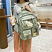 Рюкзак міський спортивний корейський зі значками та іграшкою-брелоком качечка качка ведмедик тедді беар у комплекті, фото 2