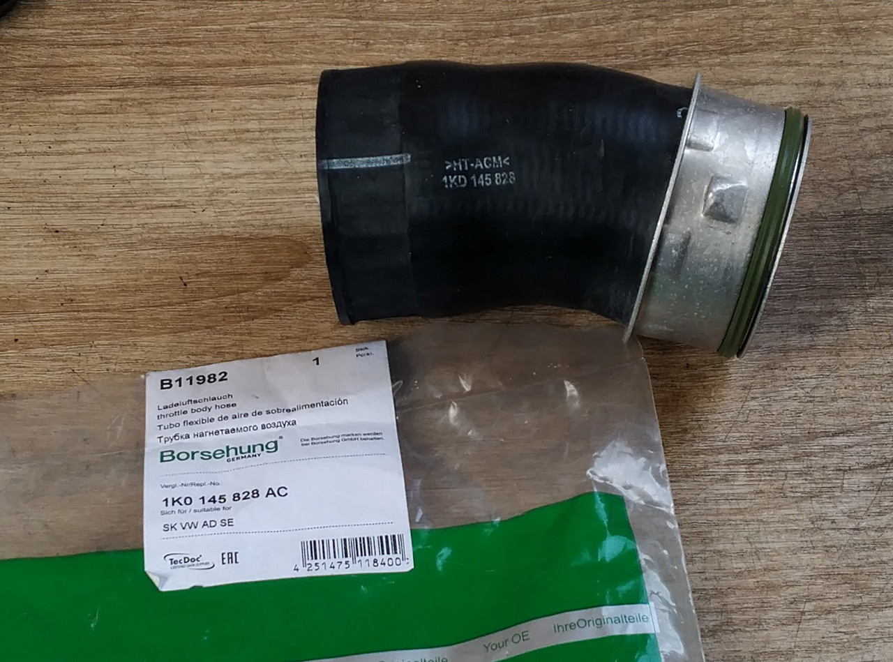 Патрубок інтеркулера верхній OE B11982 VOLKSWAGEN PASSAT 05 ->, фото 1