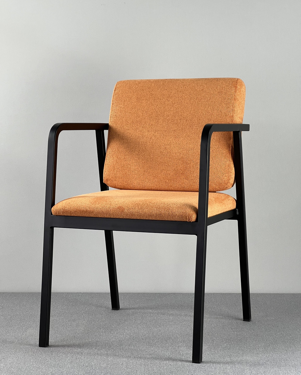 Дизайнерський стілець "Престо" з металу та якісної тканини