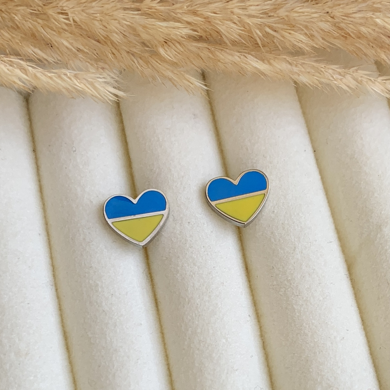 Сережки гвоздики Stainless steel флаг Украины желто-синие патриотические медицинского сплава (АРТ. №2097-1) - фото 2 - id-p1793898651