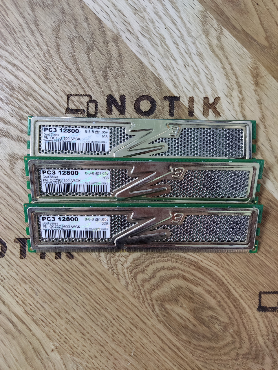 Оперативна пам'ять OCZ DDR3-1600 6144MB PC3-12800 (Kit of 3x2048) (OCZ3G1600LV6GK)
