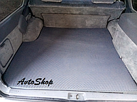 Чи потрібен килимок у багажник автомобіля?