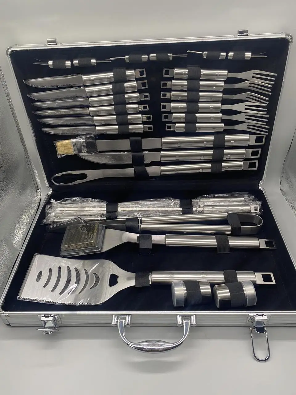 Набір для барбекю Zepter в алюмінієвому кейсі 33 предметів, фото 1